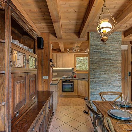 Chalet Blackbushe - Traditional Chalet - Alpes Travel - Sleeps 4-6 Les Houches Esterno foto